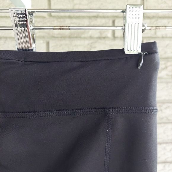 FREE WITH PURCHASE Adidas Black & Pink Response Leggings Medium USED - Picture 8 of 11